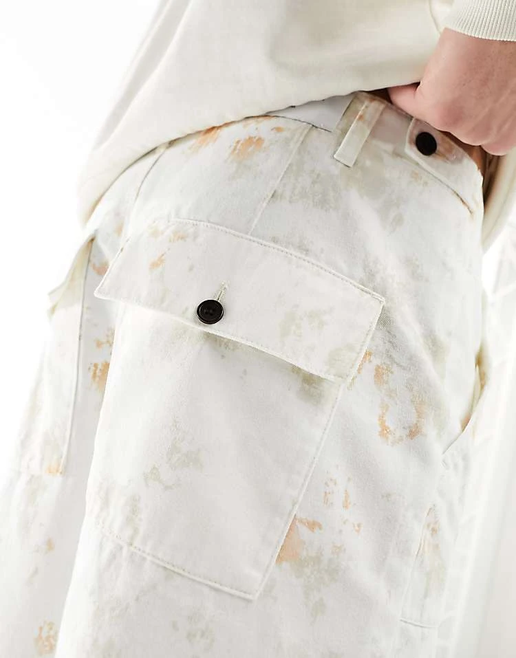 Farah Tie Dye Shorts In Cream For Men - Image 4